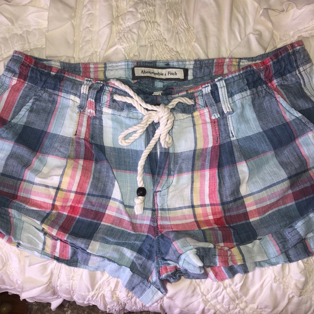 A&F plaid rope drawstring shorts